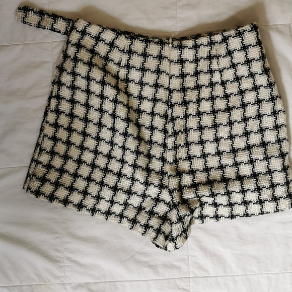 Short - Picture 3 of 3